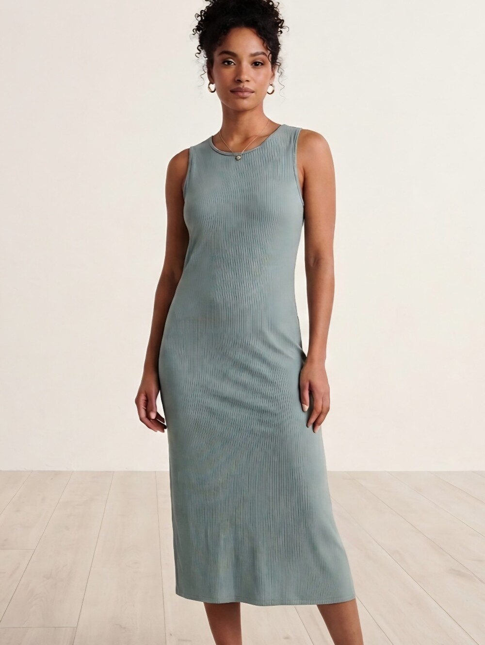 la Vie en Rose Sage Green Ribbed Midi Dress – Large